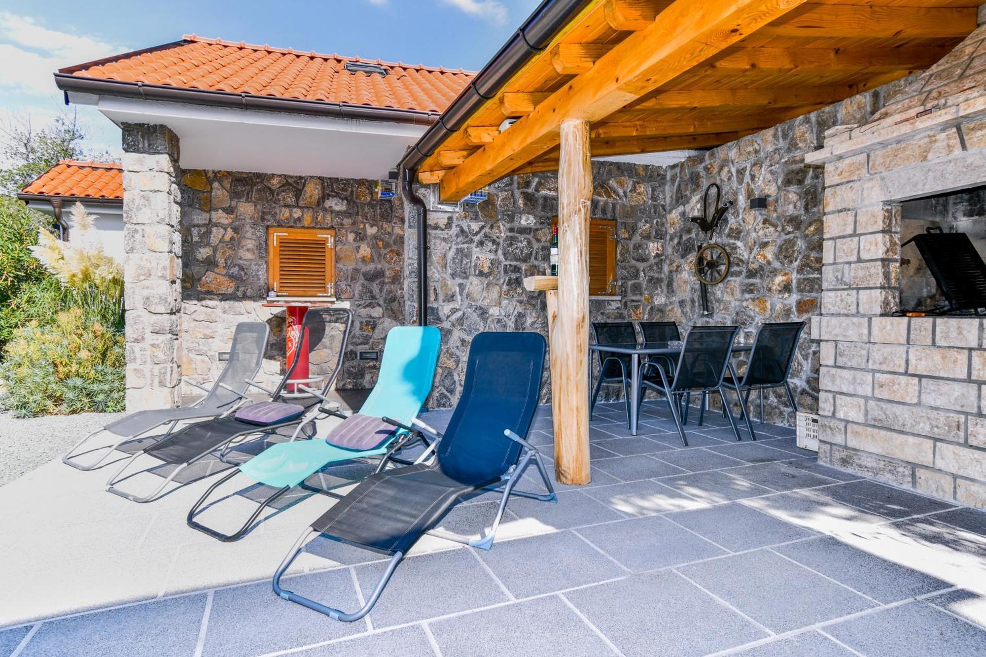 Apartman Lavanda Sa Bazenom I Okucnicom 4* Hreljin ภายนอก รูปภาพ