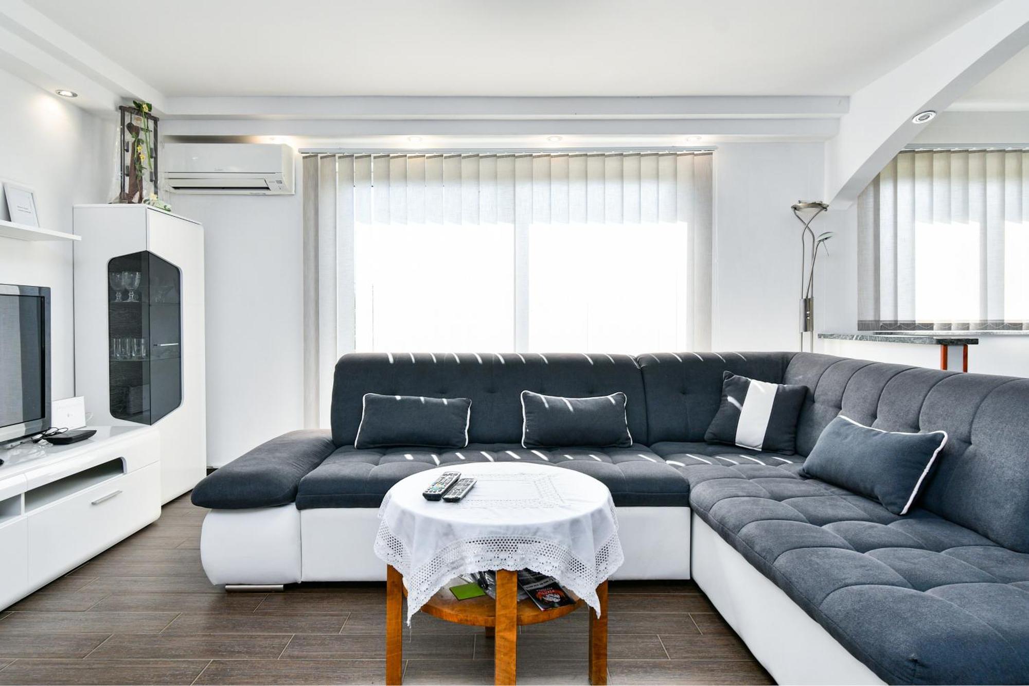 Apartman Lavanda Sa Bazenom I Okucnicom 4* Hreljin ภายนอก รูปภาพ